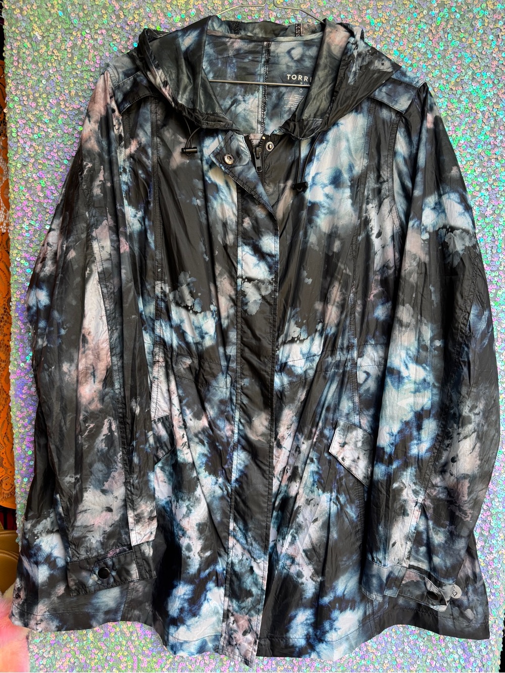 TORRID Blue Black White Tie Dye Active Windbreaker